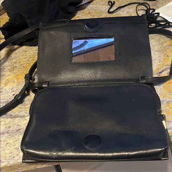Madewell Black Leather Messenger Bag - Picture 2 of 2